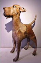 1254   - Staande hond / Hg 55 - 40x23 cm